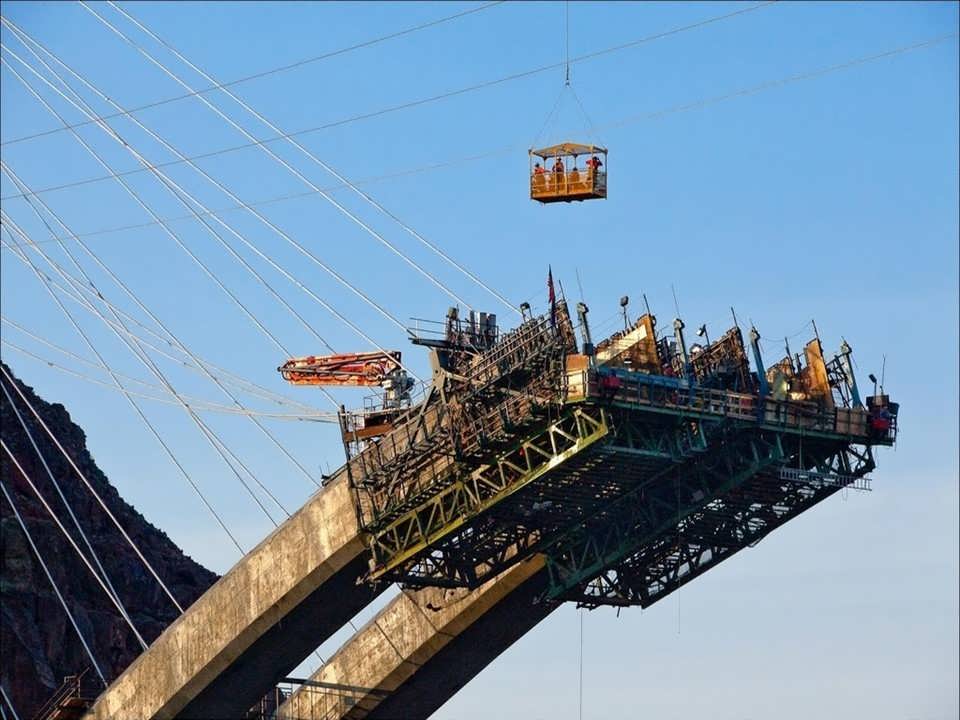 روایت تصویری ساخت پل سد نیو هوور 